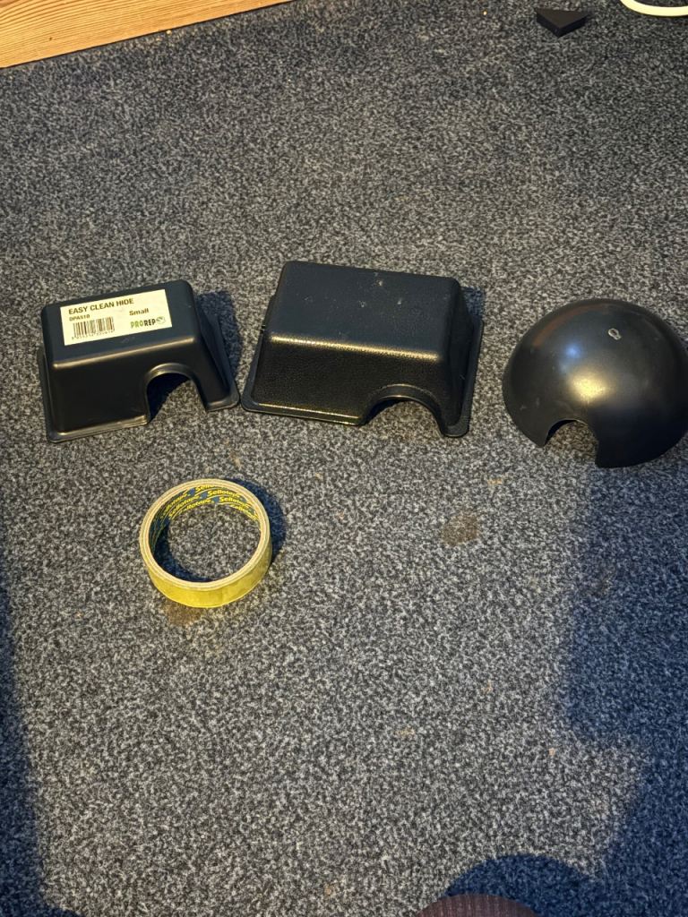 3 small/medium reptile  ball python corn snake vivarium hides  