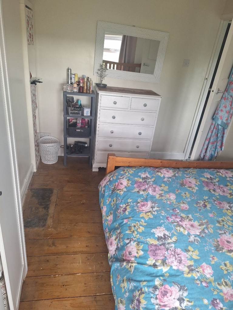 Room to Rent 