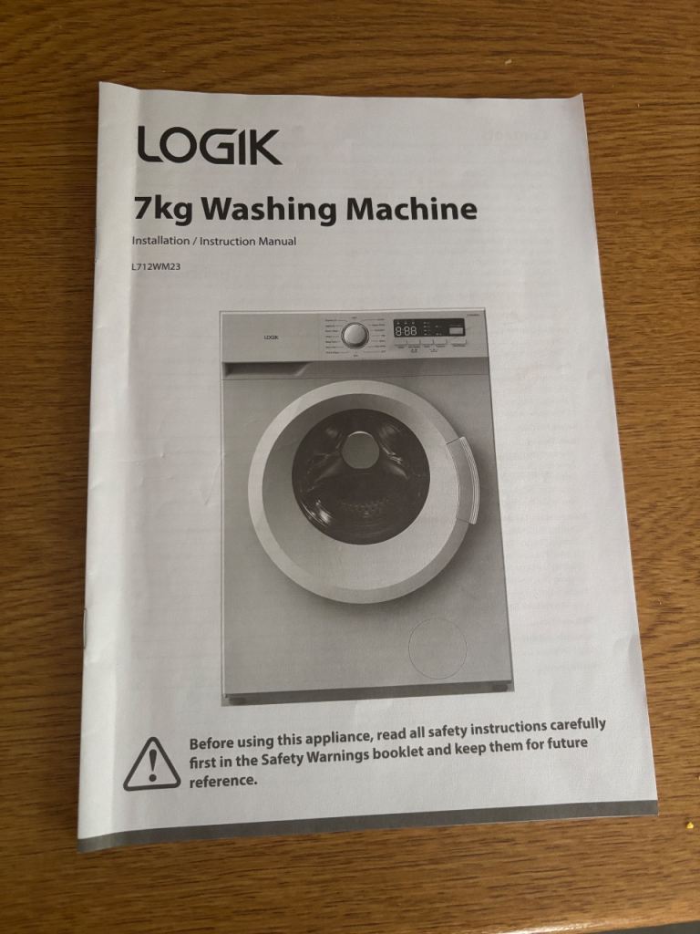 £10 - Working washing machine 