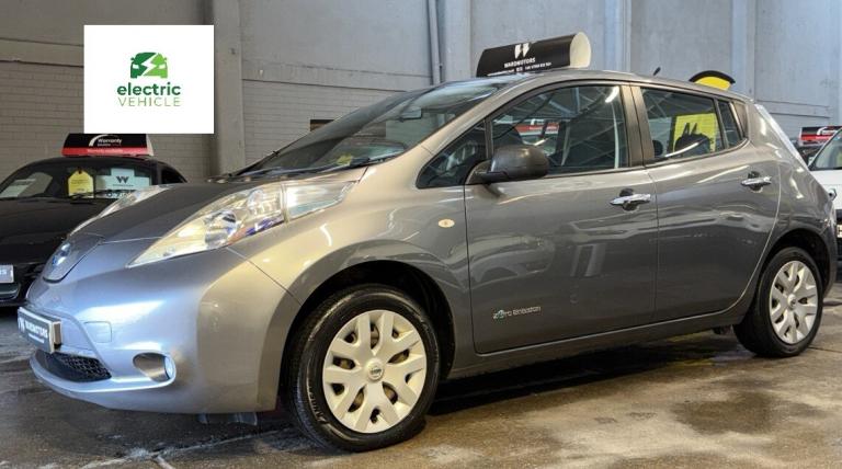 NISSAN LEAF 24kWh Visia Electric Automatic Grey 5dr LOW TAX+SATNAV+DAB 2014