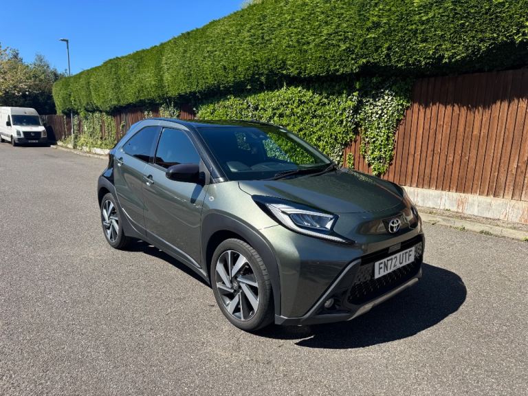 Toyota, AYGO X, Hatchback, 2022, Manual, 998 (cc), 5 doors