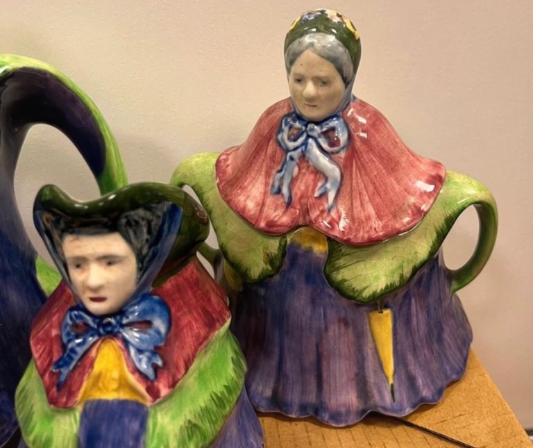 Little Old Lady Novelty Teapot set