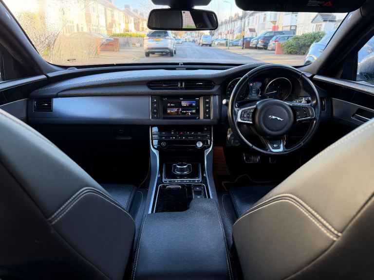 Jaguar, XF, Saloon, 2017, Other, 1999 (cc), 4 doors