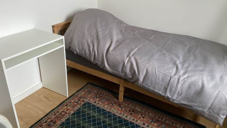 Single room in UB8 Uxbridge. All bills included