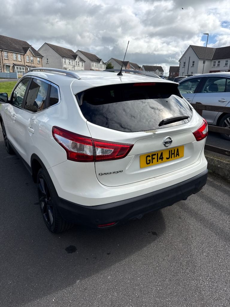 Nissan, QASHQAI, Hatchback, 2014, Manual, 1598 (cc), 5 doors