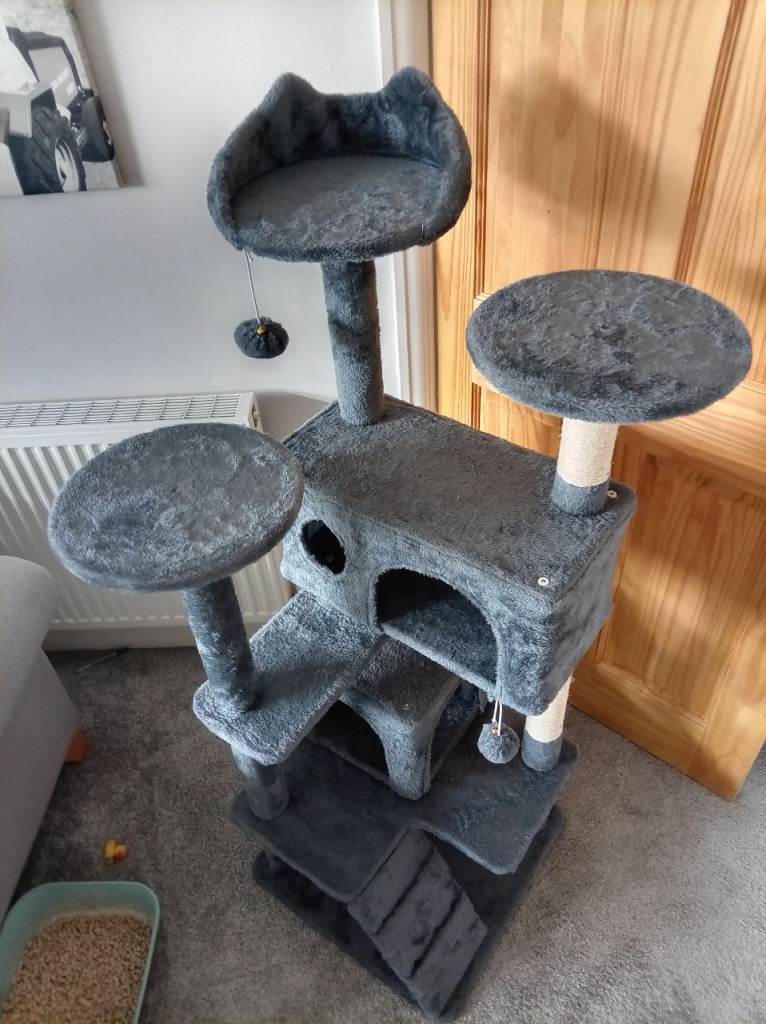 Cat tree