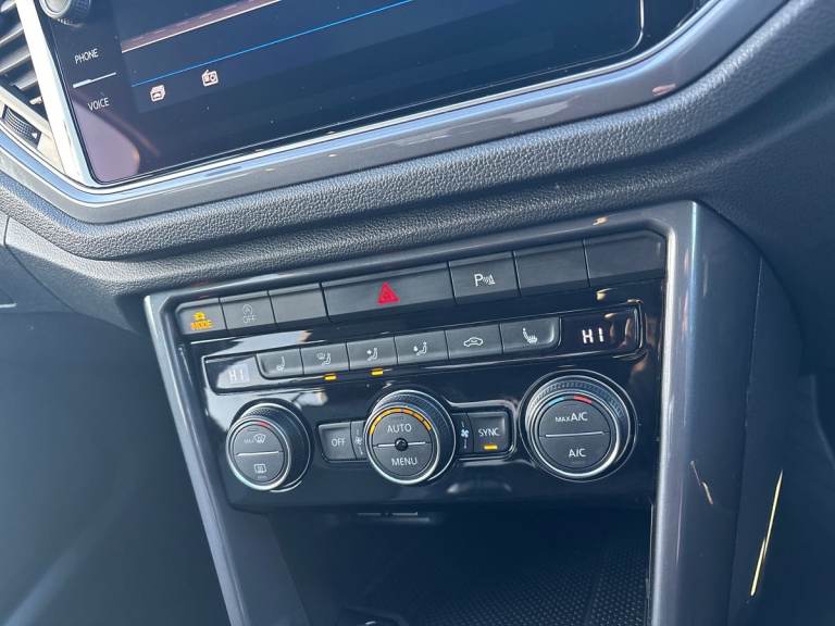 2019 Volkswagen T-Roc 2.0 TDI R-Line 5dr Hatchback DIESEL Manual