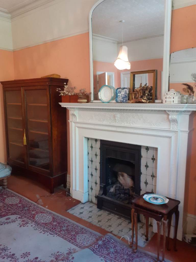 🚨MIRRORS!+ HOUSE CLEARANCE SALE IN KENSINGTON TODAY TUESDAY 28TH APRIL 11AM TO 8.30PM BARGAINS 🚨🚨