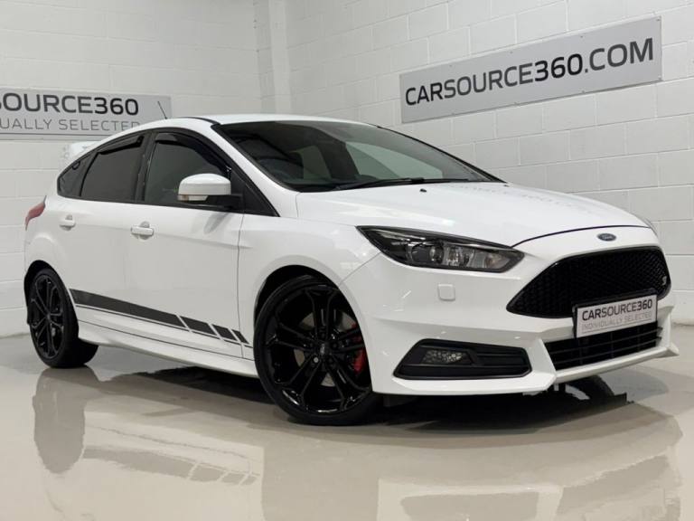 2016 Ford Focus 2.0 TDCi ST-3 Hatchback 5dr Diesel Manual Euro 6 (s/s) (185 ps) Hatchback Diesel ...