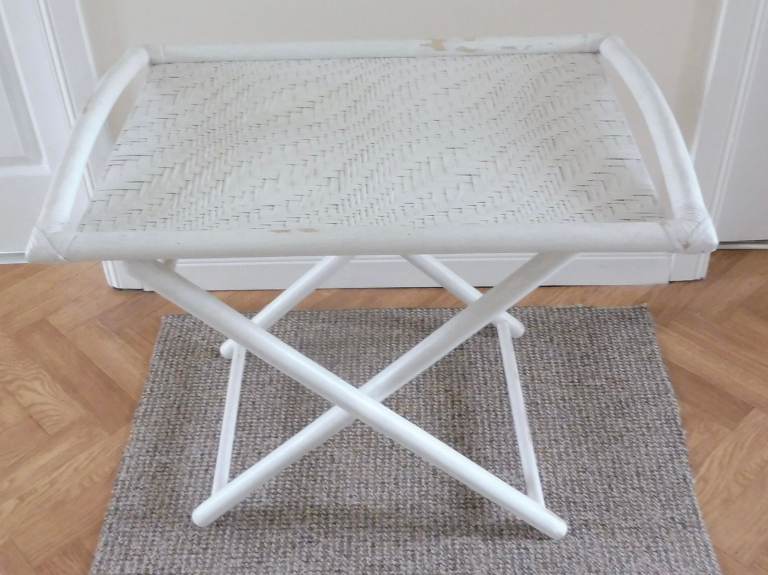 Useful folding Coffee Table with Butler’s Tray