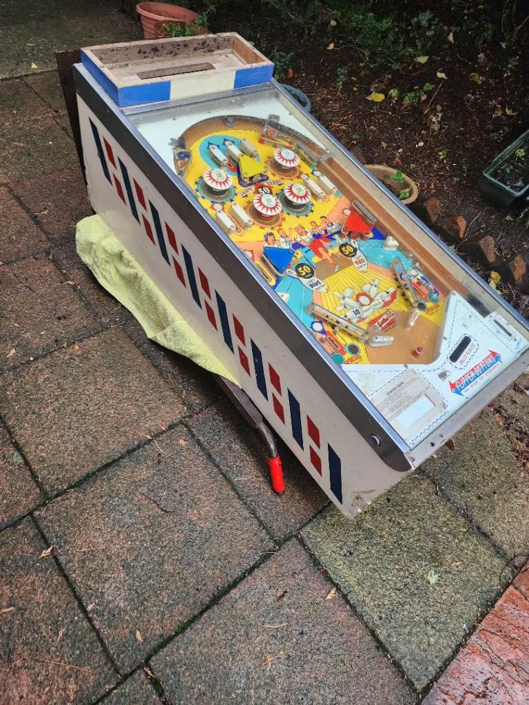 1964 Gottlieb BOWLING QUEEN pinball machine