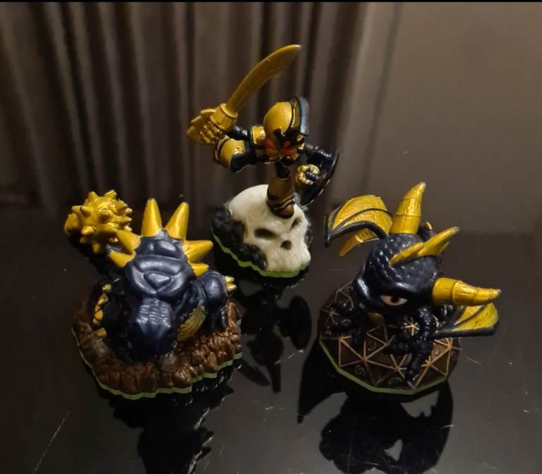 Skylander Legendary Spyro – Usato In Buone Condizioni – Compatibile Wii U, PS4, Xbox One, Xbox 360, PS3
