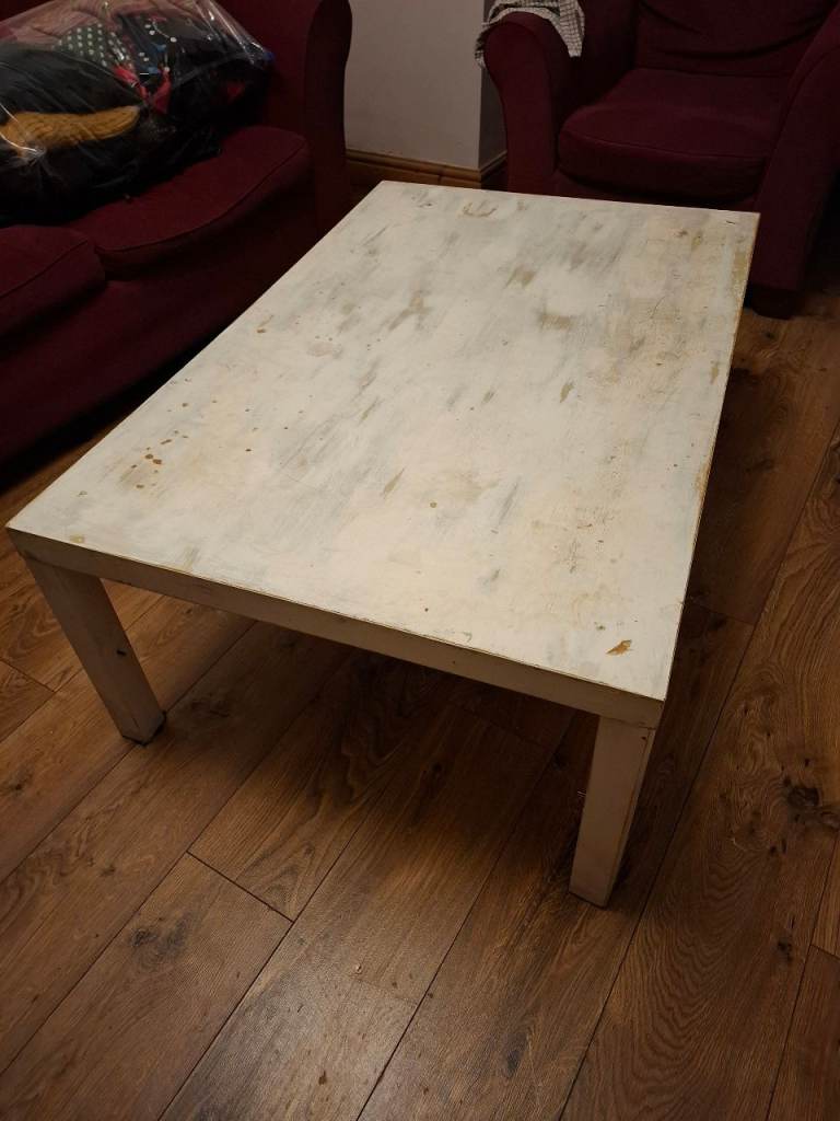 Wooden distressed white coffee Table – Fair Condition