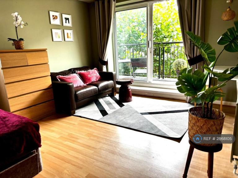 1 bedroom in Sexton Court, London, E14 (#2868105)