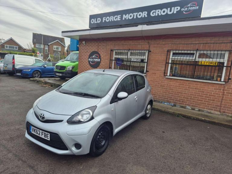 2012 Toyota AYGO 1.0 VVT-i Ice 5dr HATCHBACK PETROL Manual