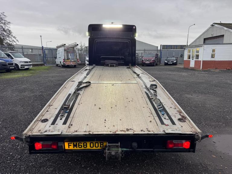 2018 68 Iveco Daily Recovery Truck. 52-180. Sleeper. AC. Winch. Ali bed. RearAir