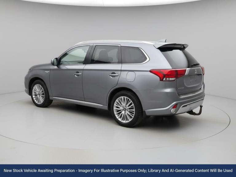 2018 Mitsubishi Outlander 2.4h TwinMotor 13.8kWh 4h SUV 5dr Petrol Plug-in Hybrid CVT 4WD Euro 6 ...