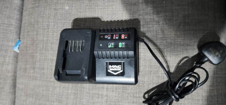 Mac Allister battery charger MCHP18