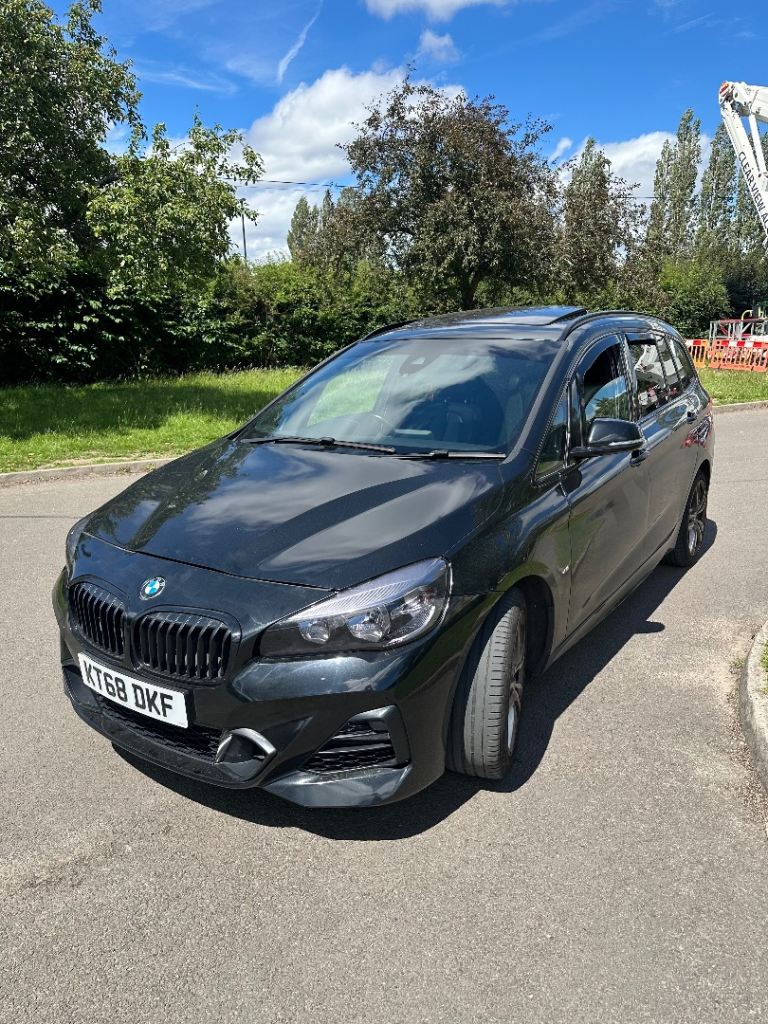 2018 BMW 220 7” seater m sport Auto