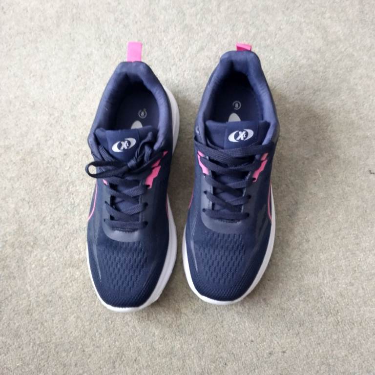 Womens trainers - size 8 - Dereham 