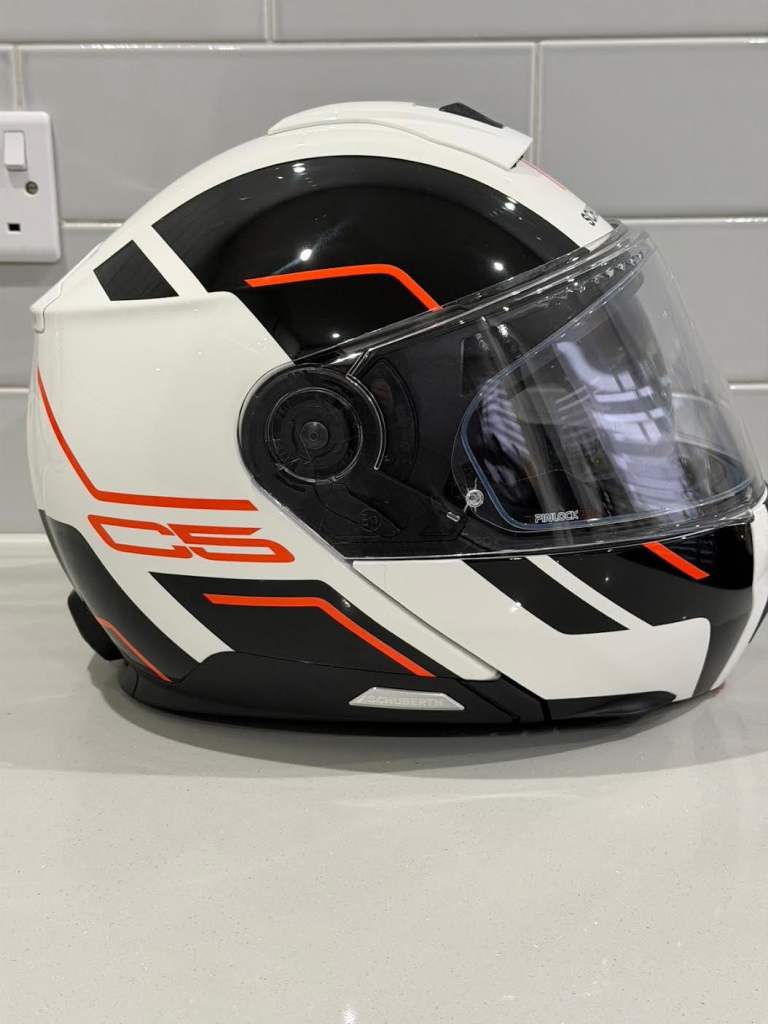 Schuberth C5 Helmet with SC2 Communications System (Size Medium)