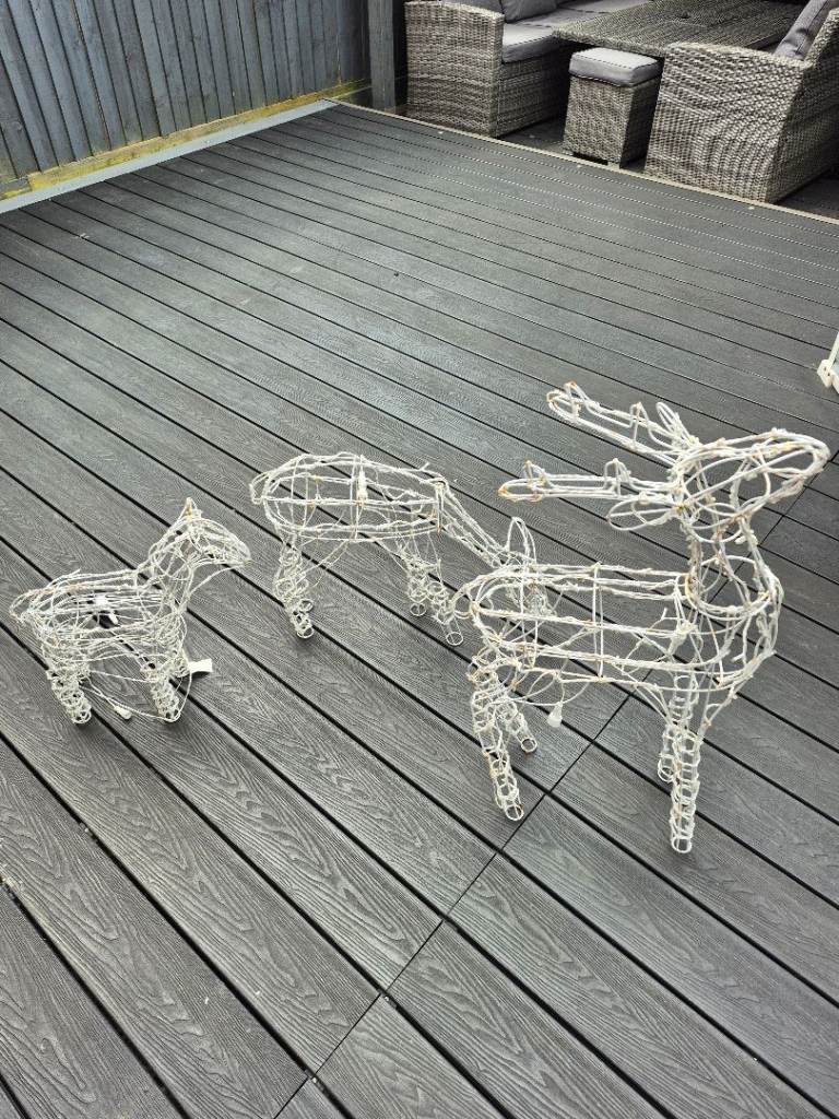 Outdoor Christmas decorations 