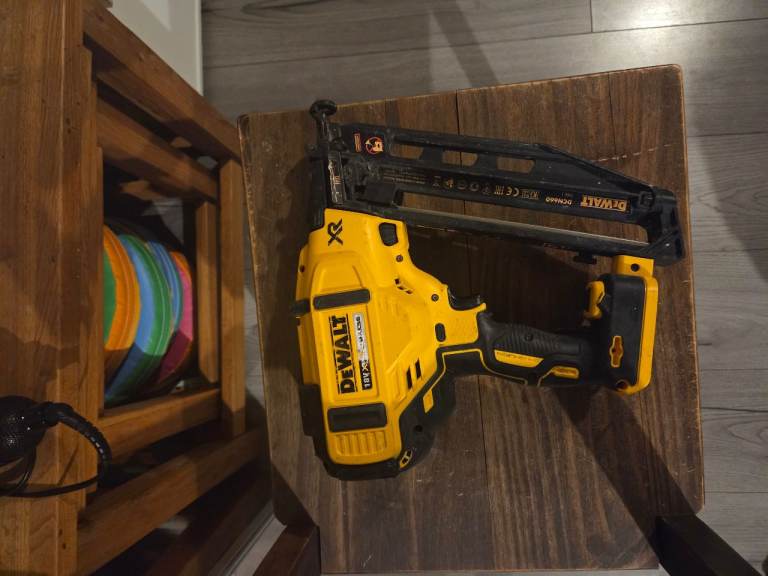 DeWalt Cordless Nail Gun 2nd fix– As Good As New