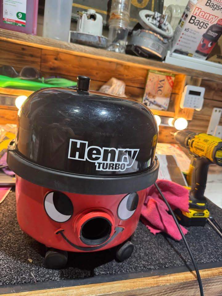 Henry Turbo 160 Vacuum Cleaner