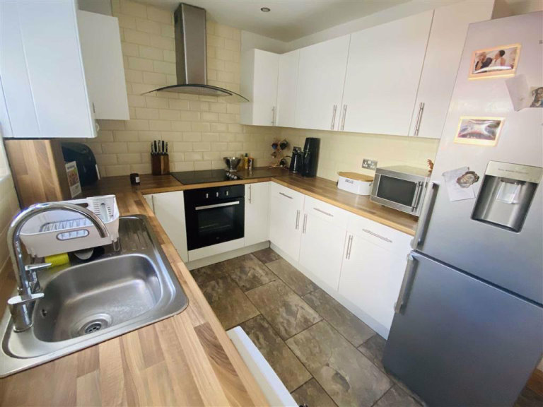 🎉STUNNING DOUBLE ROOMS AVAILABLE - STEPNEY GREEN 🎉 