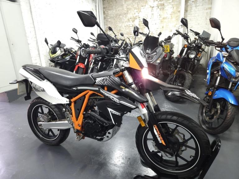 Sinnis Apache SMR 125 2021 