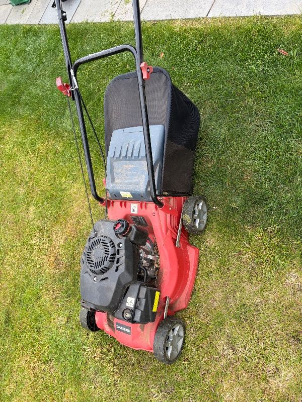 Petrol lawnmower 