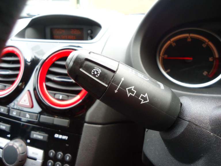 VAUXHALL CORSA 1.3 CDTi ecoFLEX Limited Edition Red Manual Diesel 2014