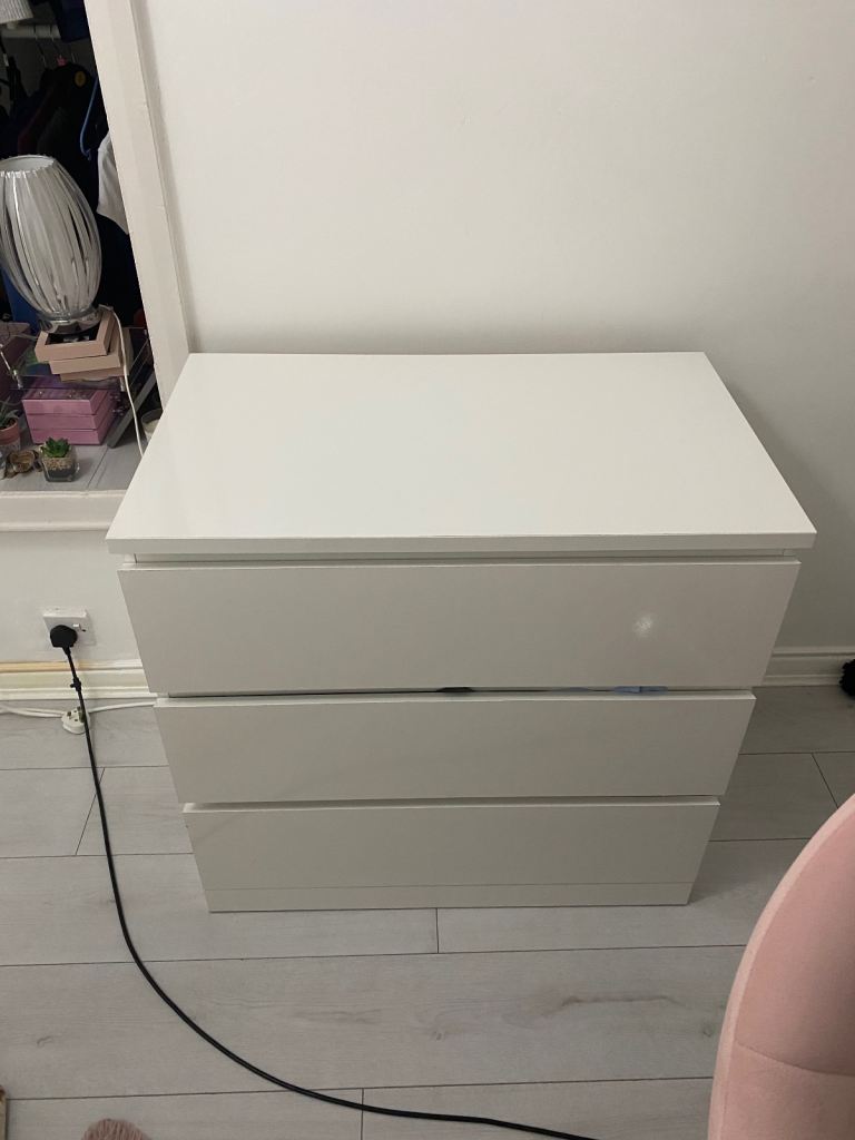 Malm ikea  3 drawer chest of drawers sideboard 