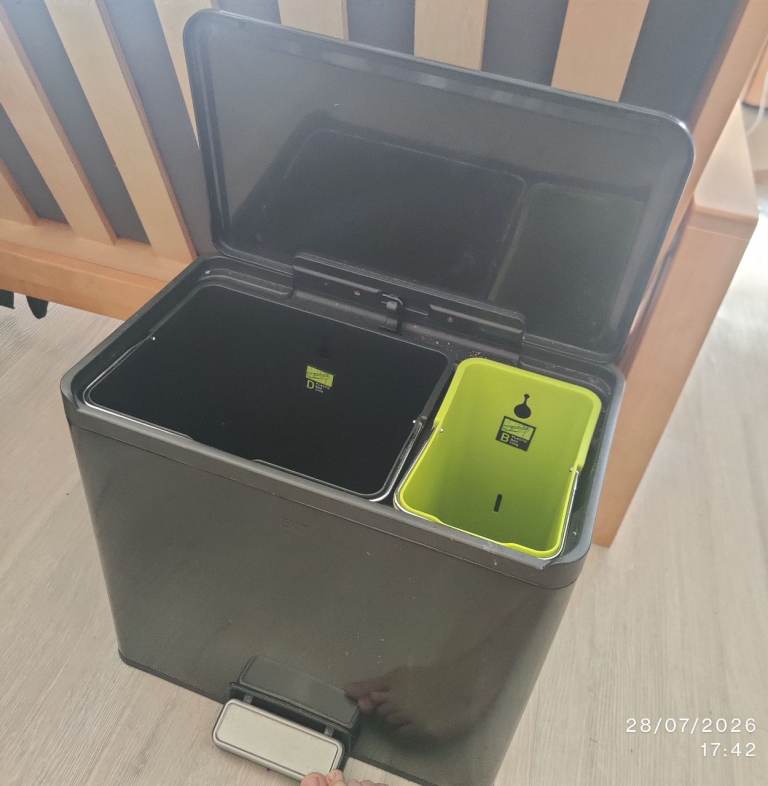 Black Kitchen Pedal Bin with Inner Compartments – Good Condition