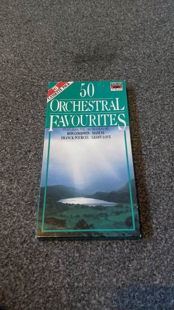 !!NEEDED GONE!!  Vintage EMI 50 Orchestral Favourites 3-Cassette Box Set - Great Condition