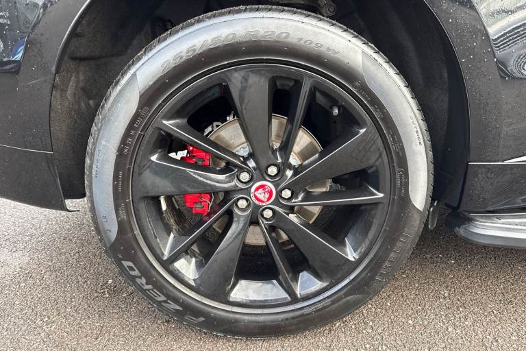 2023 Jaguar F-Pace 2.0 D200 MHEV R-Dynamic Black Auto AWD Euro 6 (s/s) 5dr SUV DIESEL Automatic