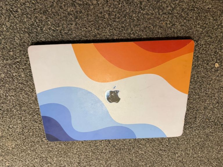 FOR SALE - 2023 M2 15 Inch MacBook Air