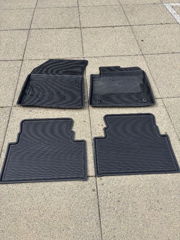 C5 Aircross fitted rubber mats