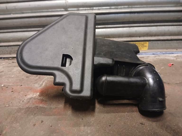 Peugeot Citroen Air Intake Resonator Pipe Hose 207 / 308 C4 1.6 HDI
