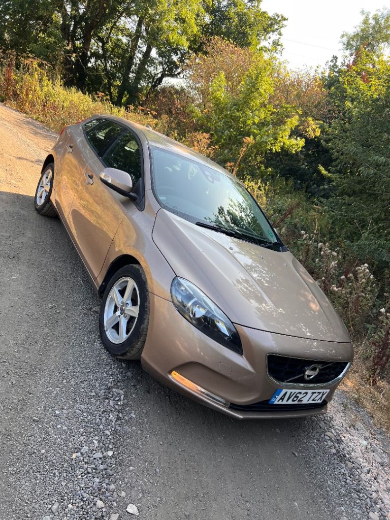2012 Volvo v40 ES D2