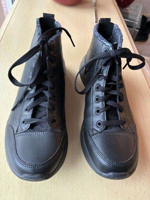 Skechers Ladies Lightweight Waterproof Black Boots 