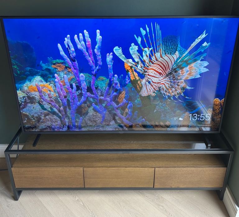 PRICE DROP - Panasonic 58 inch LED 4K Android FreeView Smart TV and Unit Stand - TX-58JX800B