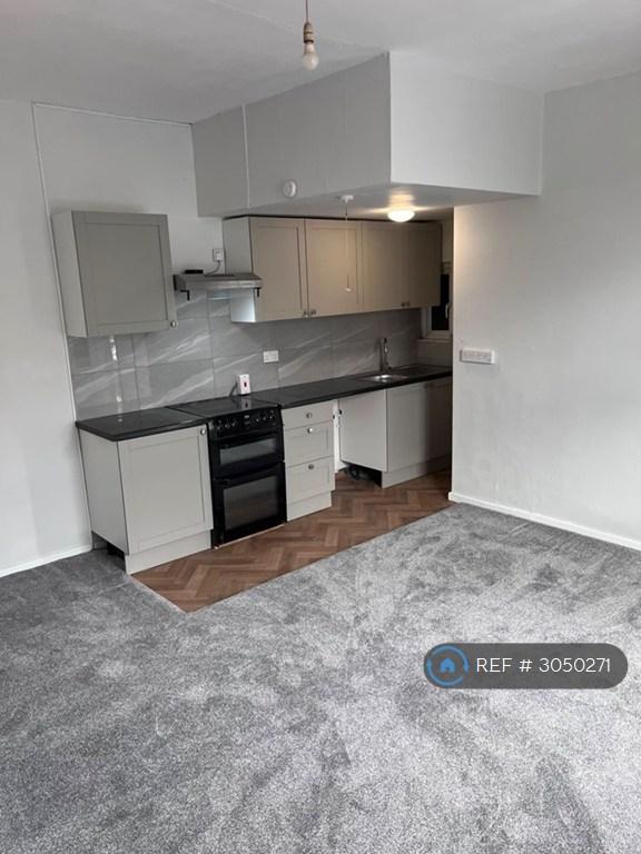 2 bedroom house in Blackhouse Road, Huddersfield, HD2 (2 bed) (#3050271)