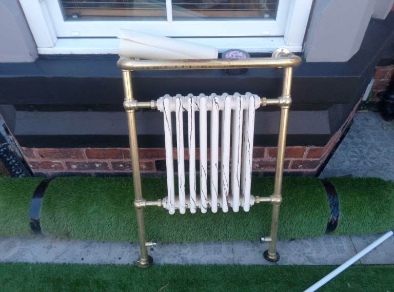 Towel radiator 