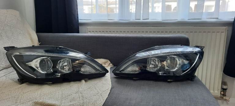 Peugeot 308 - Genuine Left and Right Set Headlight - 9816990780/00