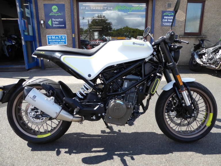 Husqvarna VITPILEN 401 - 2020 - 1,533 Miles at Penrith Motorcycles 