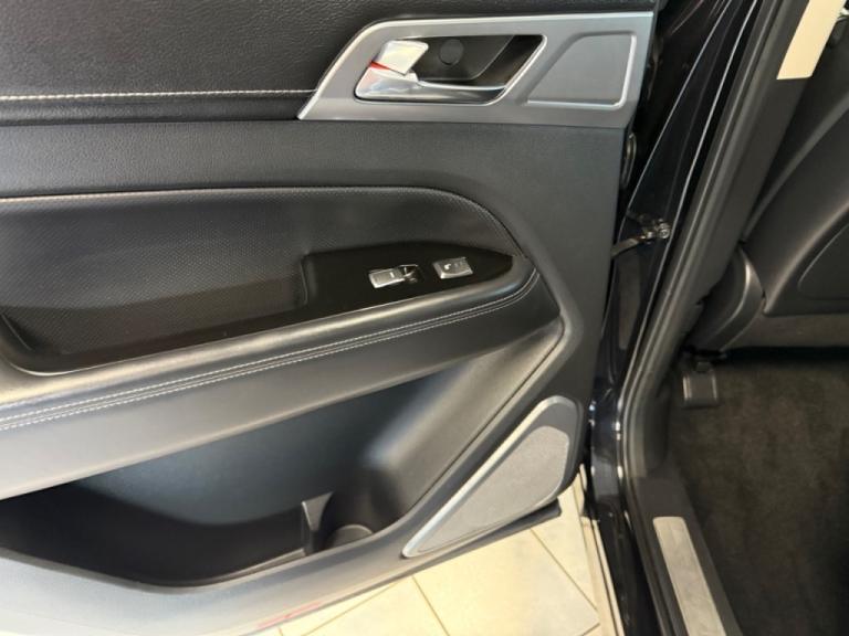  SsangYong Rexton 2.2 Ultimate 5dr Auto Diesel