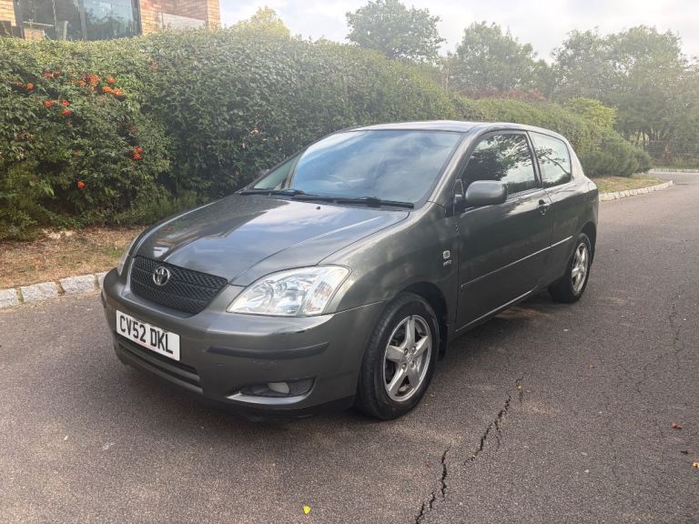 TOYOTA COROLLA AUTOMATIC LOW MILES MOT SEPTEMBER 2027 WITH WARRANTY 