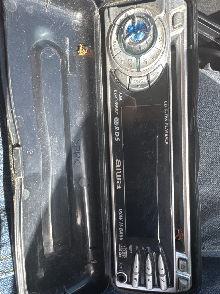 Alwa radio cd faces plate with case untested 