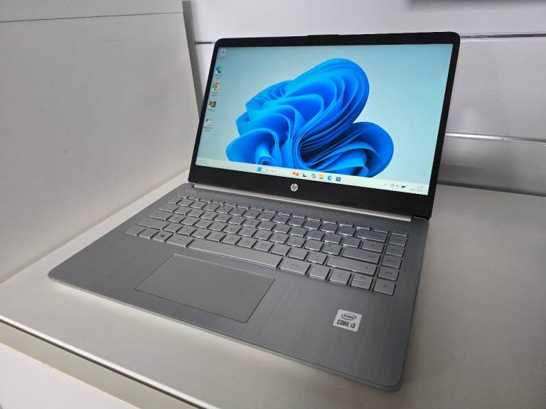 HP Pavilion 14s-dq1508 14inch laptop Intel i3, 8GB Ram
